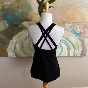 Lululemon Stash N Run Tank in black size 4